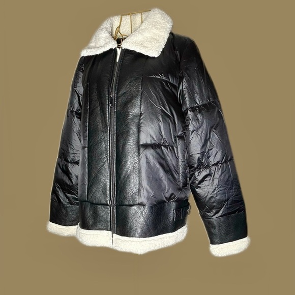 NEW Ciré Faux Shearling Puffer Jacket in Black & Cream, Size Medium - Picture 8 of 16
